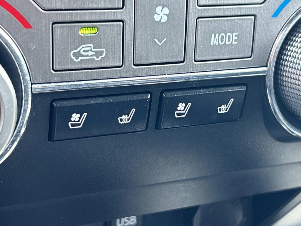 Used 2018 Toyota Tundra Platinum AWD/4WD image 33