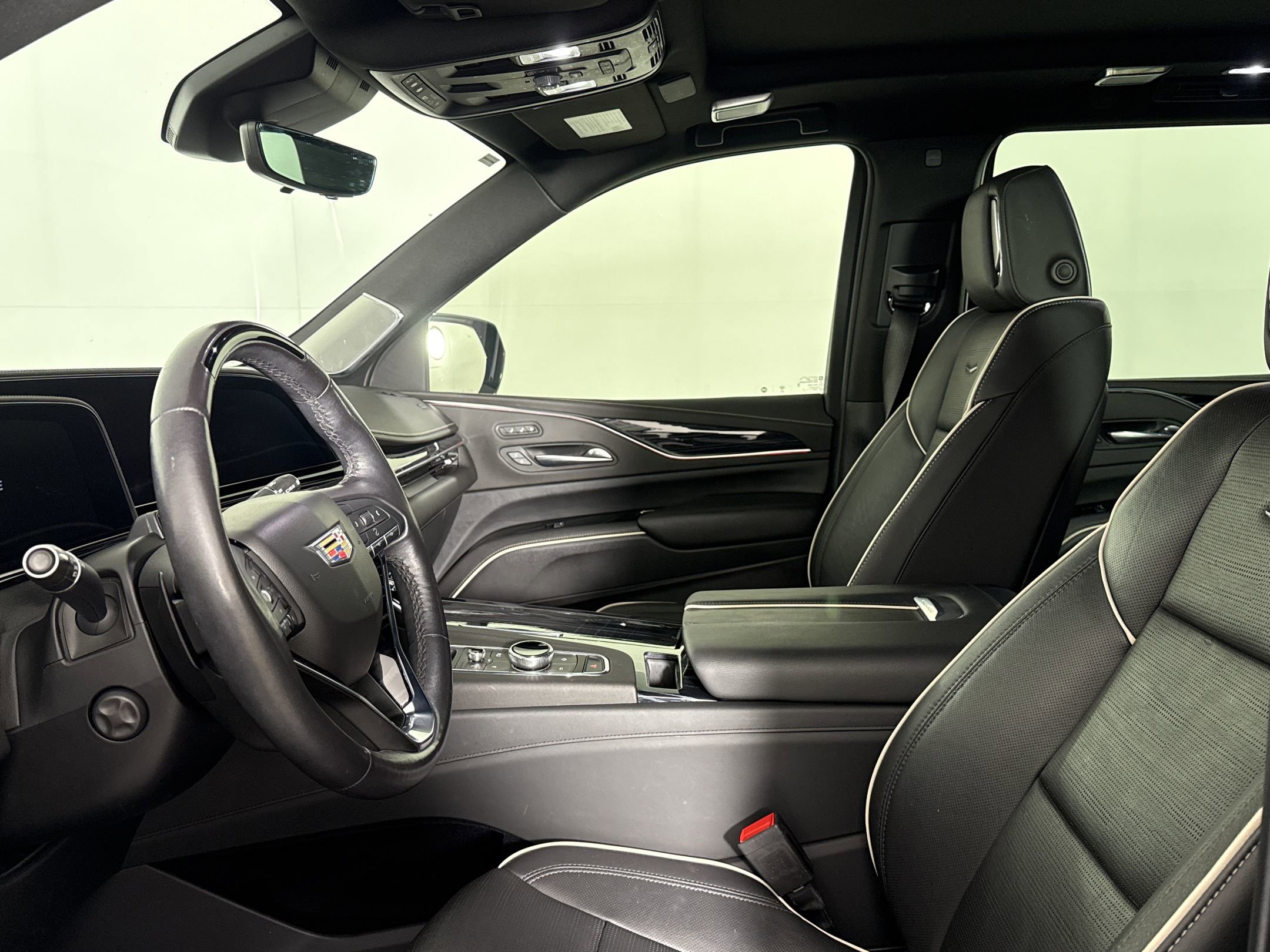 Used 2022 Cadillac Escalade Sport w/ Touring Package image 6
