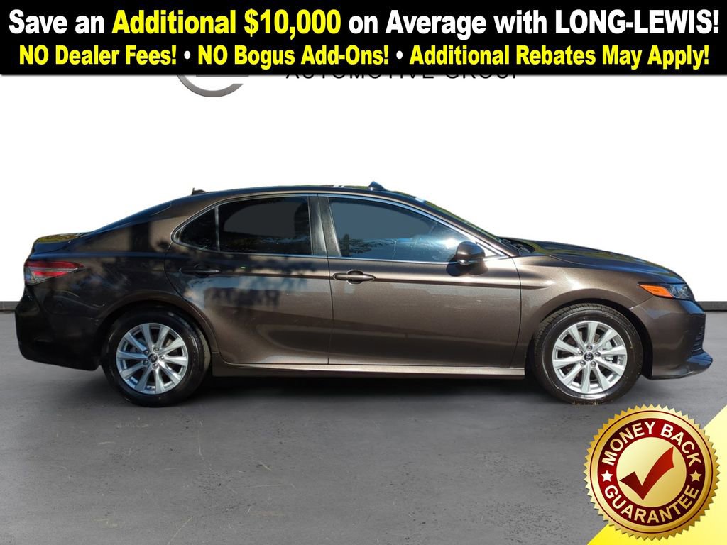 Used 2018 Toyota Camry LE image 8