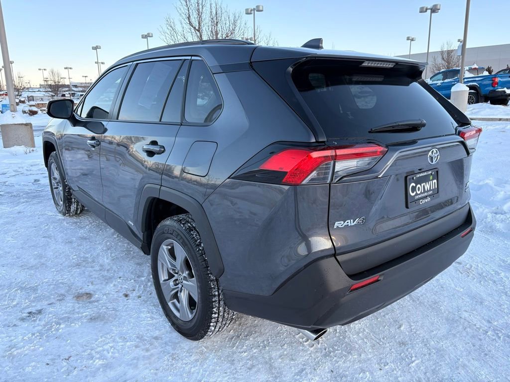 Used 2025 Toyota RAV4 XLE image 5
