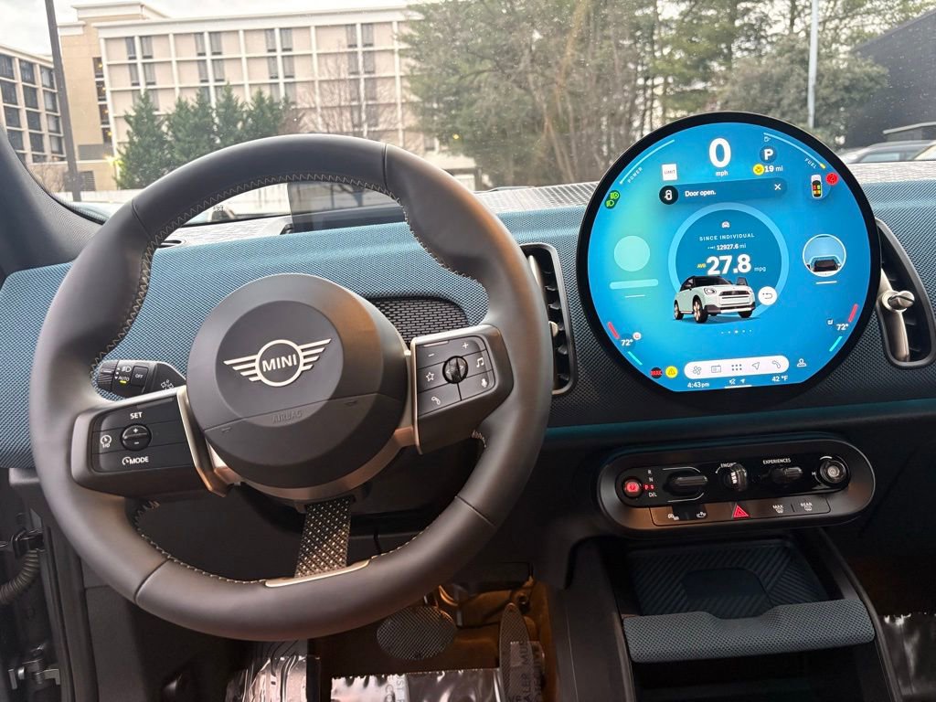 Used 2025 MINI Cooper Countryman S w/ Comfort Package Max image 36