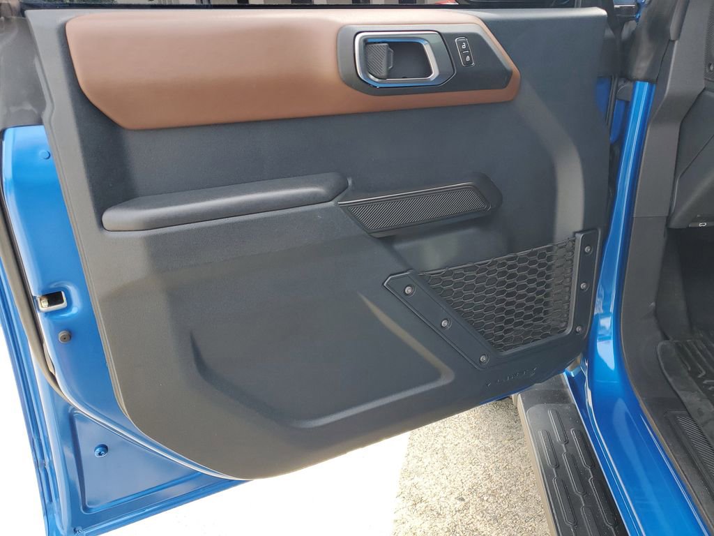 Used 2024 Ford Bronco Outer Banks w/ Sasquatch Package AWD/4WD image 8