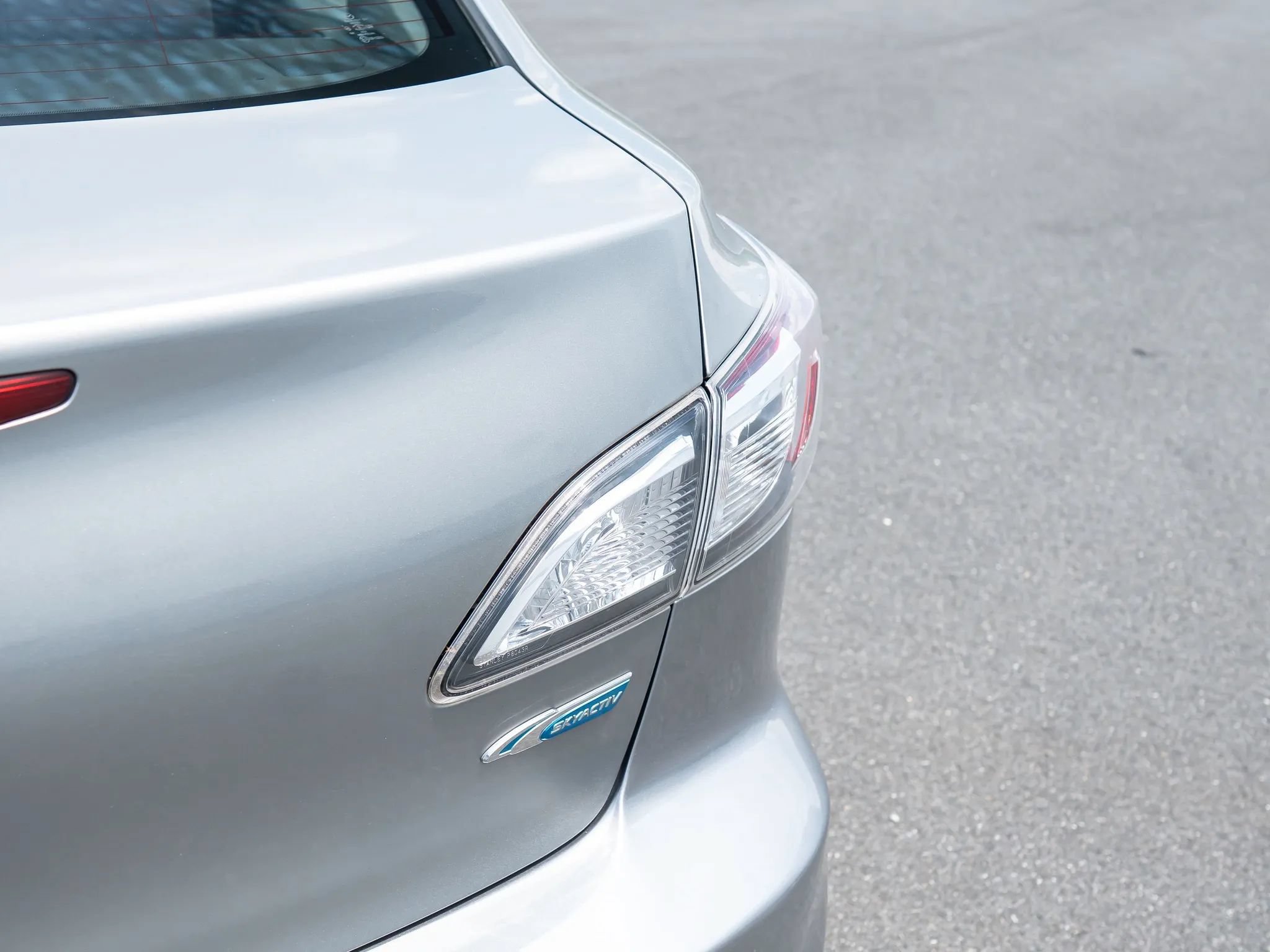 Used 2012 MAZDA MAZDA3 i Touring FWD image 12