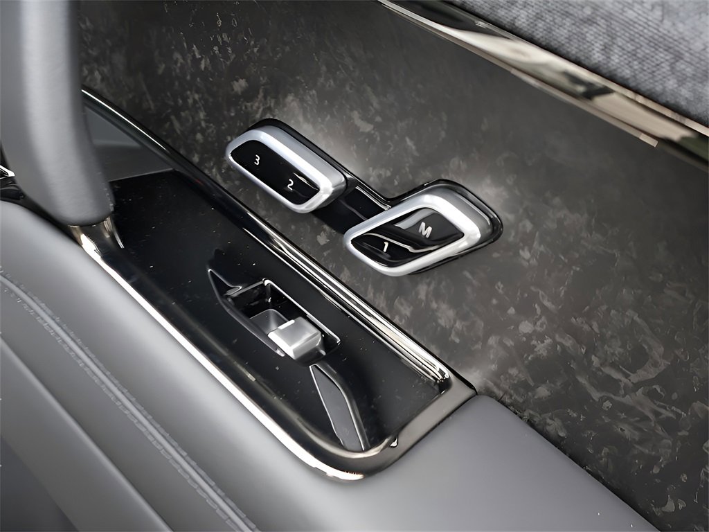 New 2025 Land Rover Range Rover Sport Dynamic SE image 14