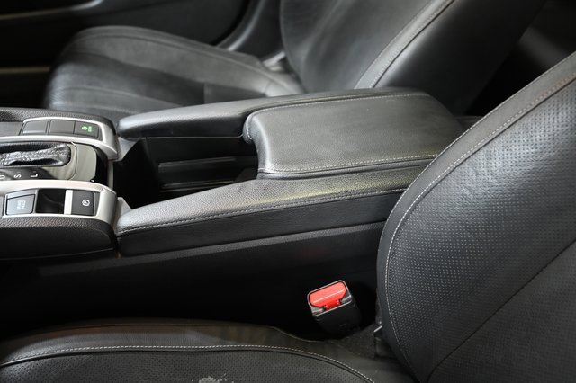 Used 2018 Honda Civic Touring image 23