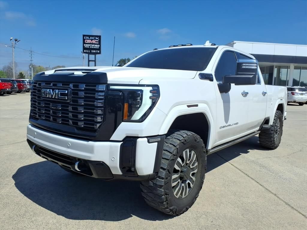 Used 2025 GMC Sierra 2500 Denali Ultimate AWD/4WD image 3