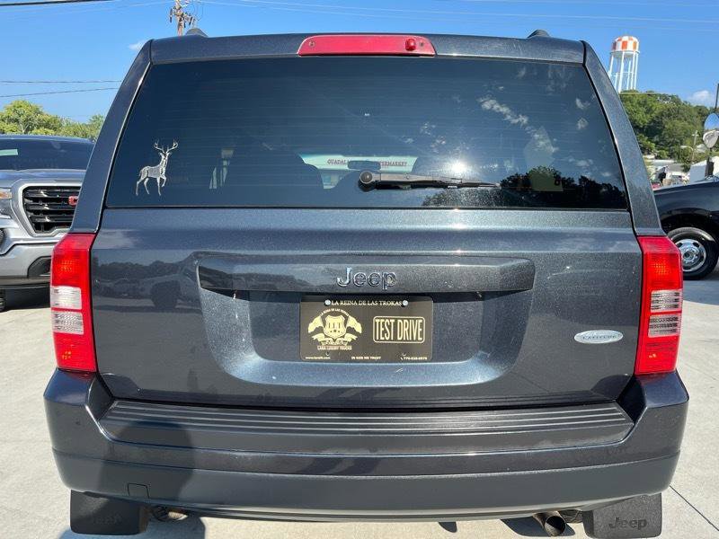 Used 2014 Jeep Patriot Latitude FWD image 6