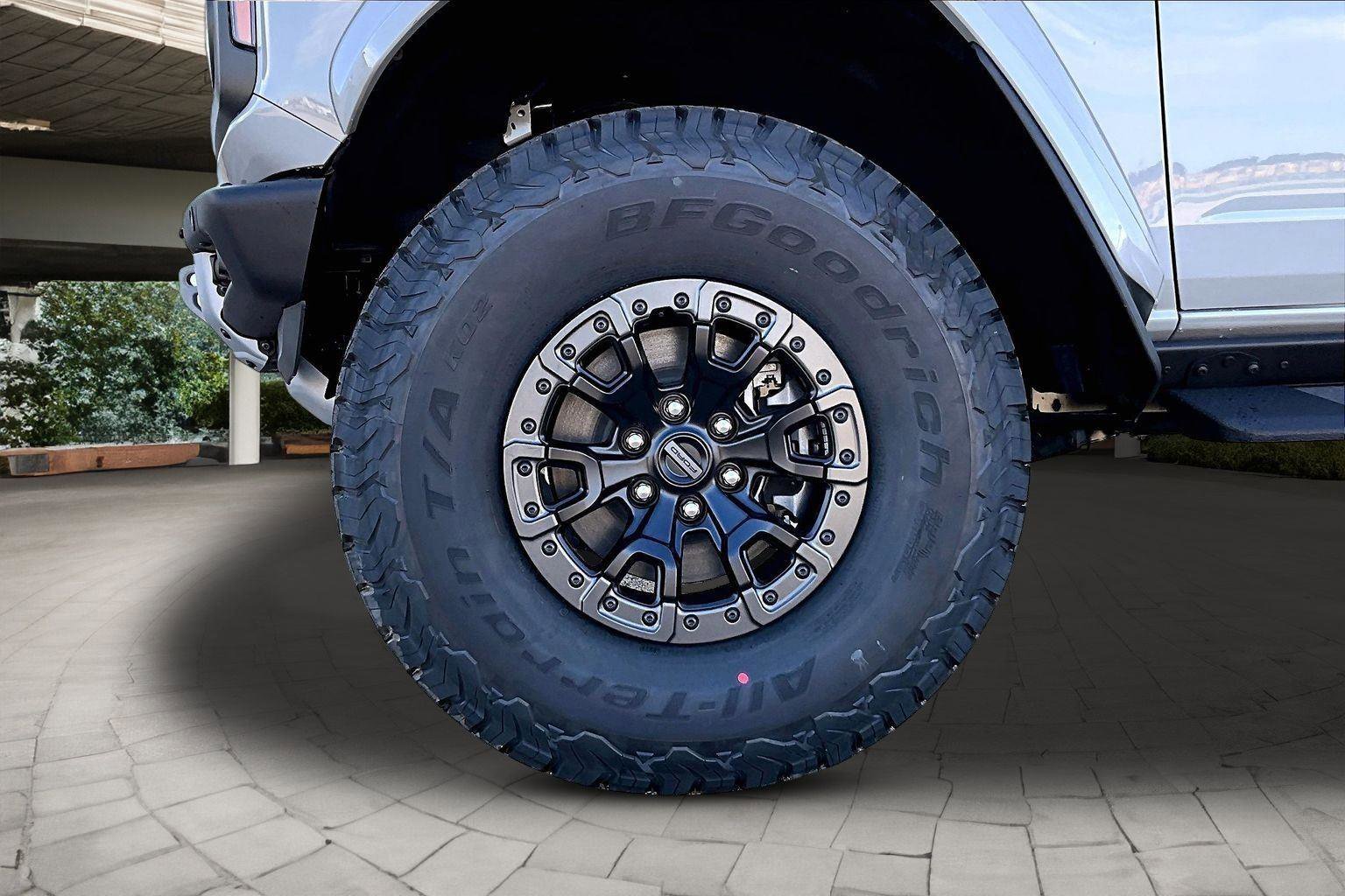 New 2026 Ford Bronco Raptor w/ Interior Carbon Fiber Pack AWD/4WD image 15