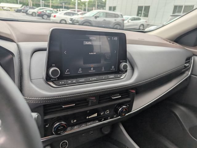 Certified 2023 Nissan Rogue SV w/ SV Premium B Package AWD/4WD image 19