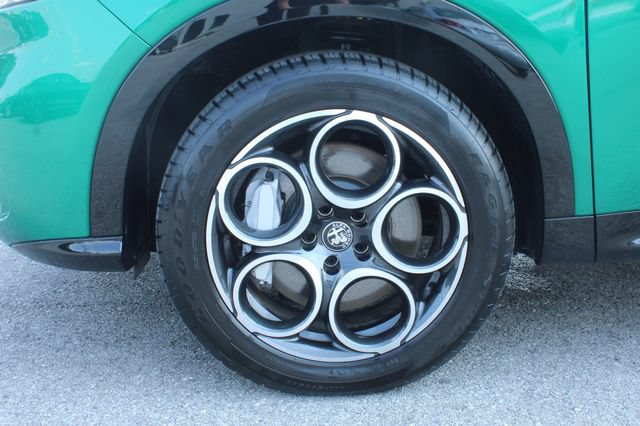 Used 2025 Alfa Romeo Tonale w/ Premium Package AWD/4WD image 35
