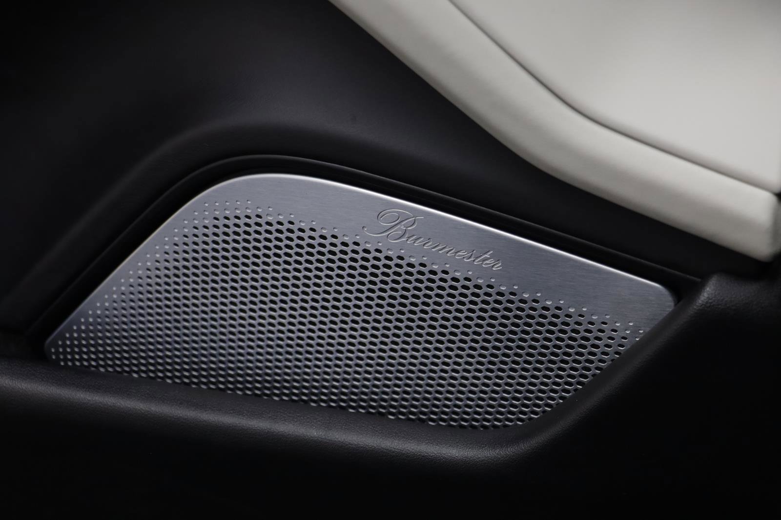 Used 2020 Porsche Taycan Turbo S w/ Premium Package image 8