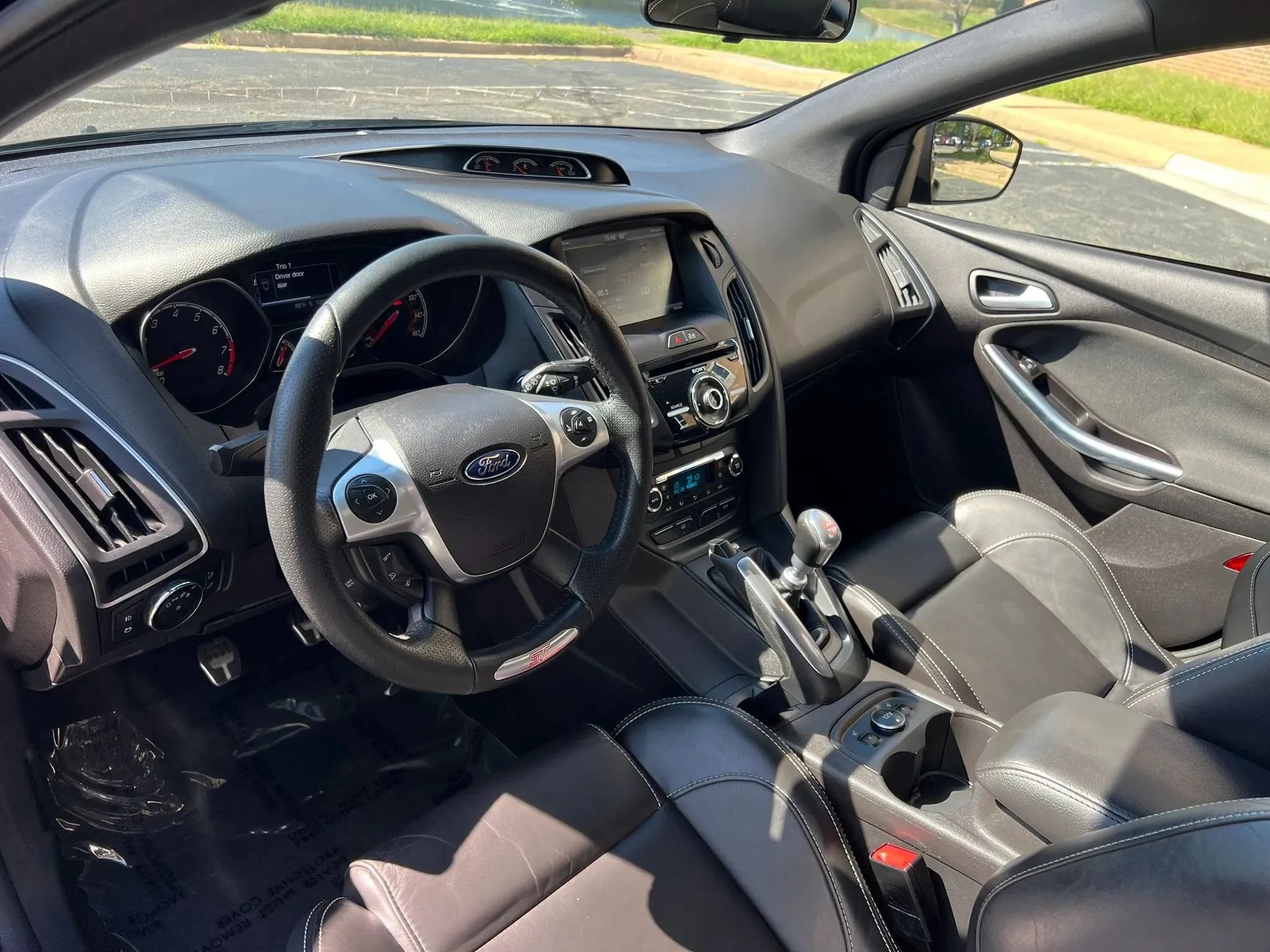 Used 2014 Ford Focus ST w/ Equipment Group 202A FWD image 14