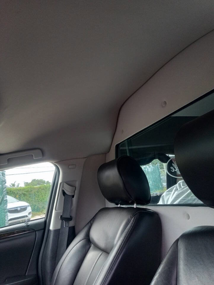 Used 2011 Cadillac DTS Limousine image 9