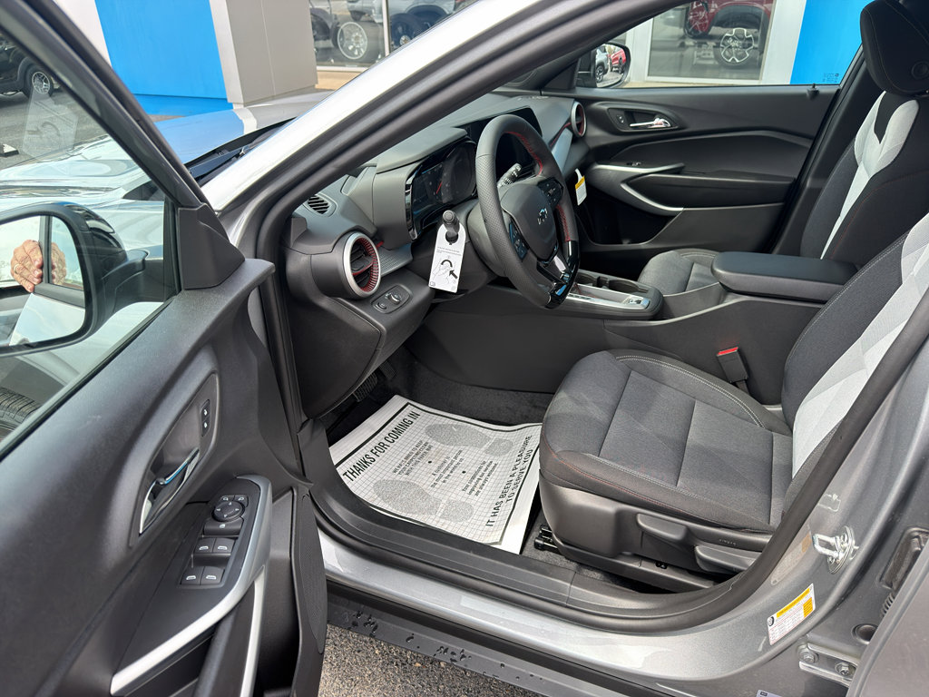 New 2026 Chevrolet Trax RS image 8