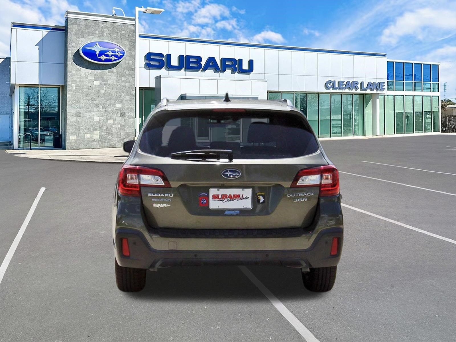 Used 2019 Subaru Outback 3.6R Touring AWD/4WD image 5