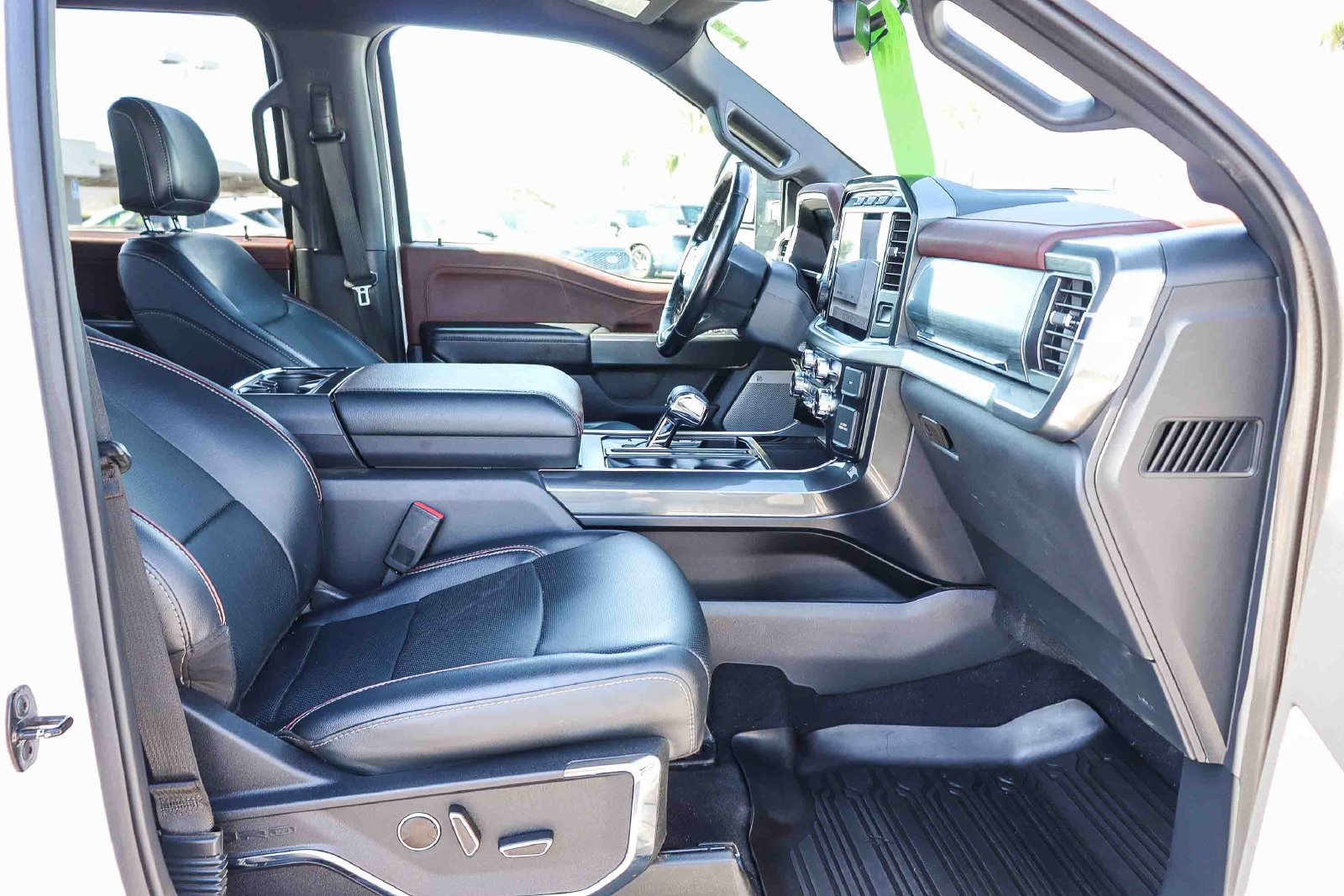 Used 2023 Ford F150 Lariat w/ Equipment Group 502A High AWD/4WD image 17