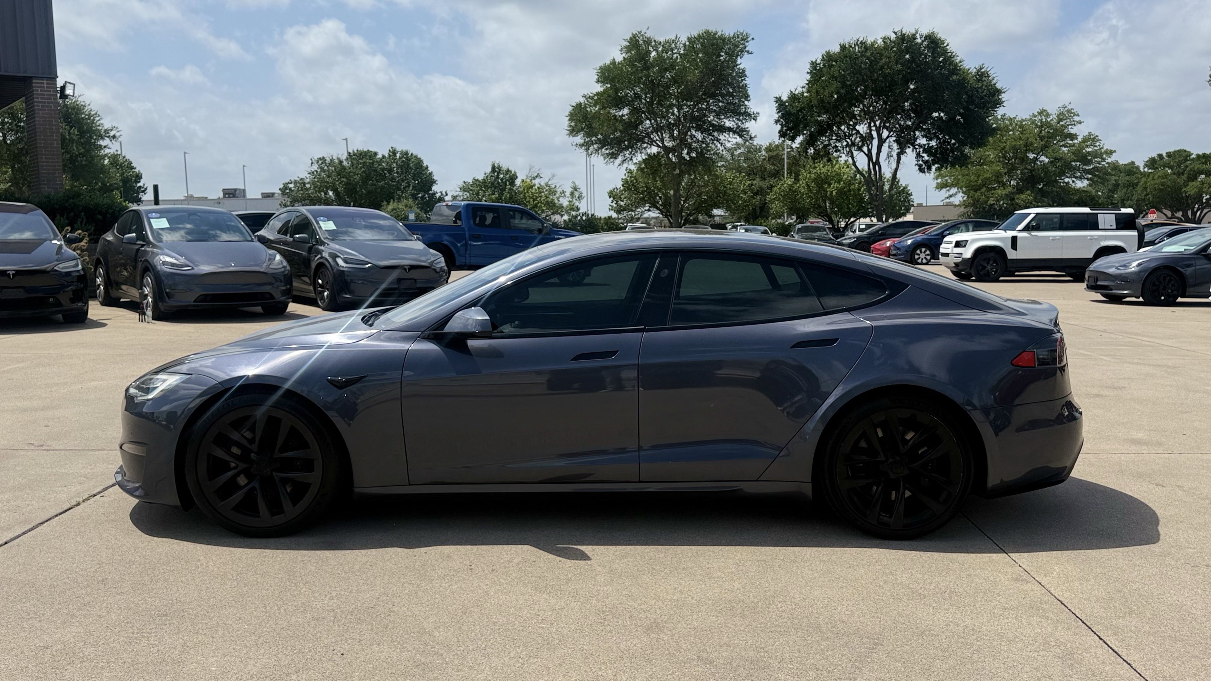 Used 2022 Tesla Model S AWD/4WD image 7