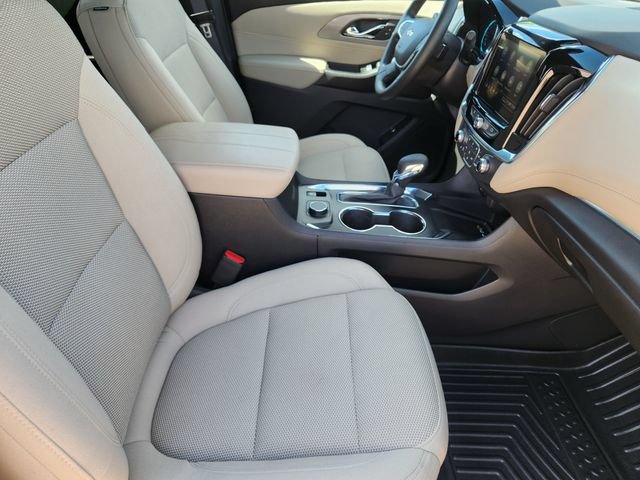 Used 2023 Chevrolet Traverse LT FWD image 14