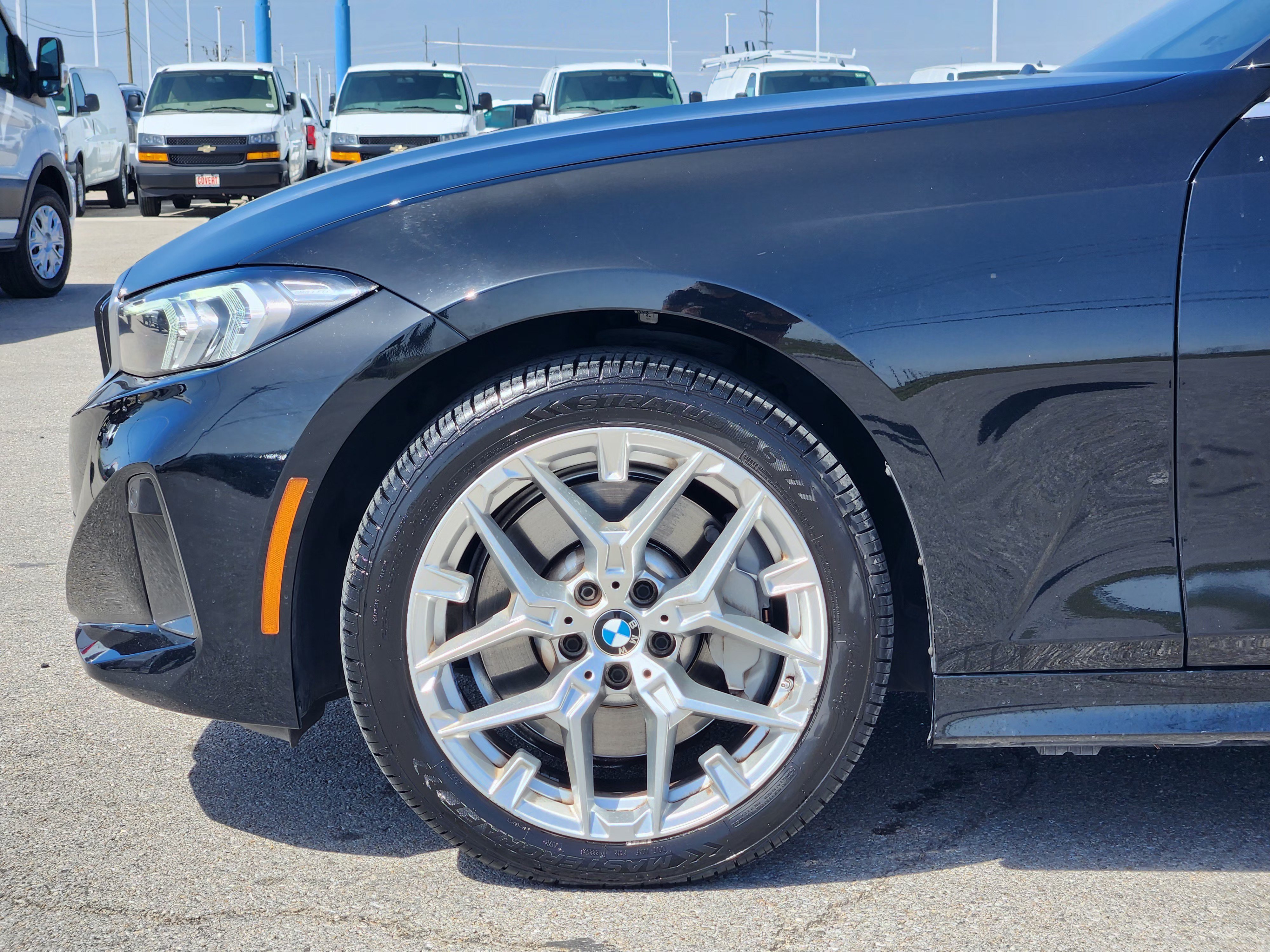 Used 2025 BMW 330i Sedan RWD image 9
