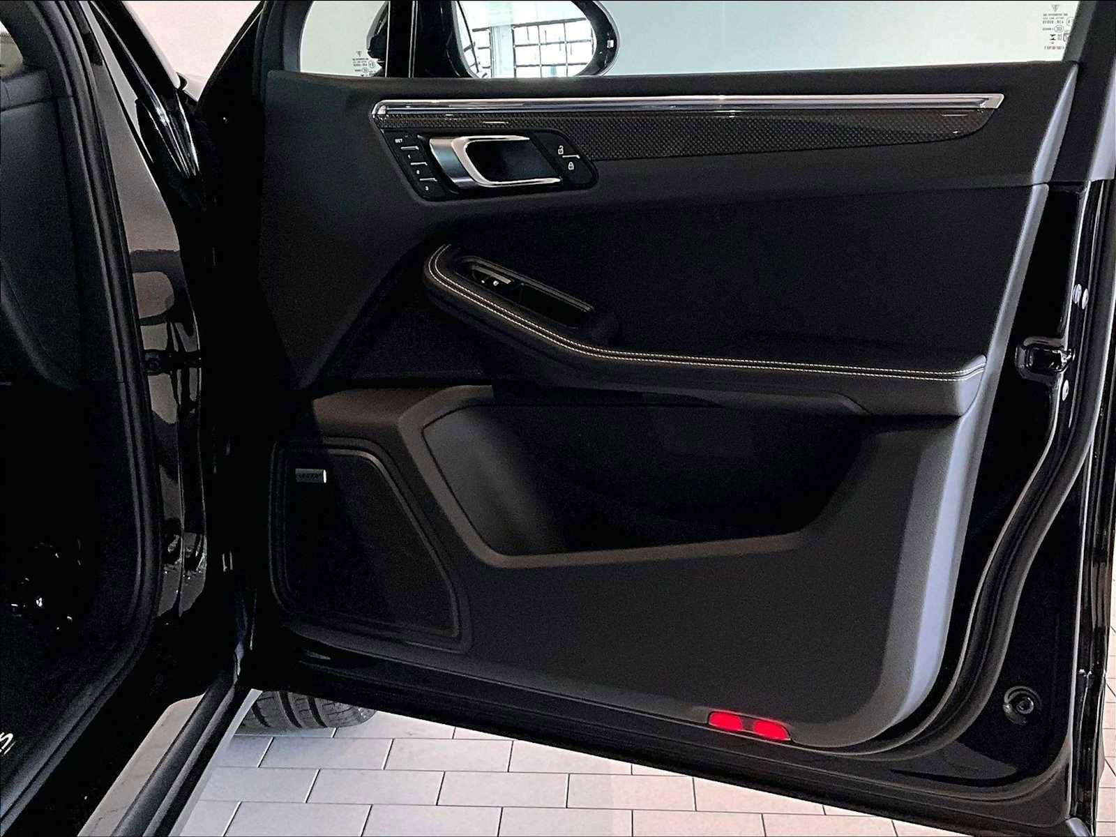 New 2026 Porsche Macan S AWD/4WD image 25