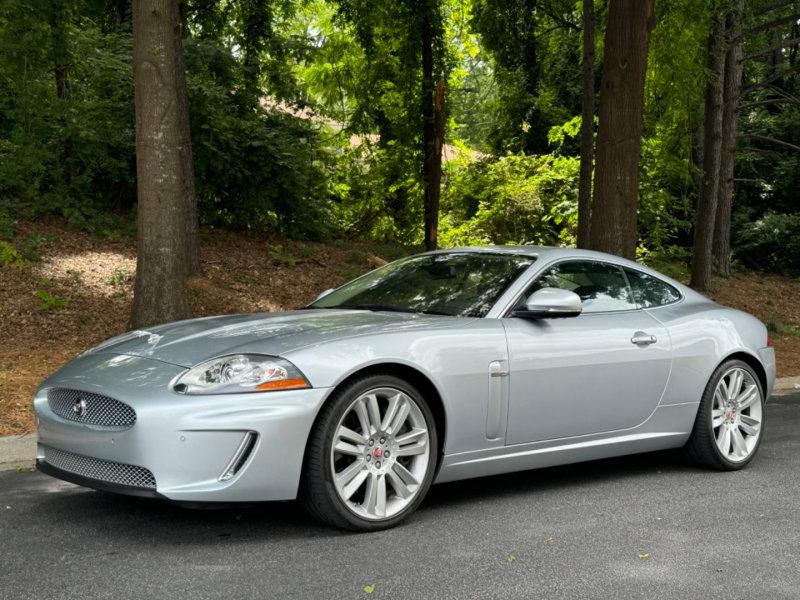 Used 2011 Jaguar XKR R image 7