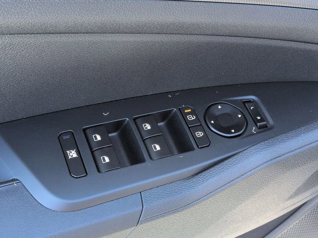 New 2026 Kia Sportage LX image 23