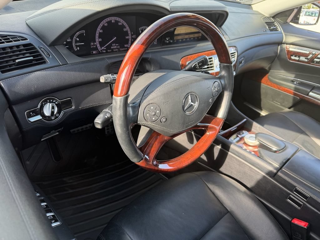 Used 2013 Mercedes-Benz CL 550 4MATIC image 7