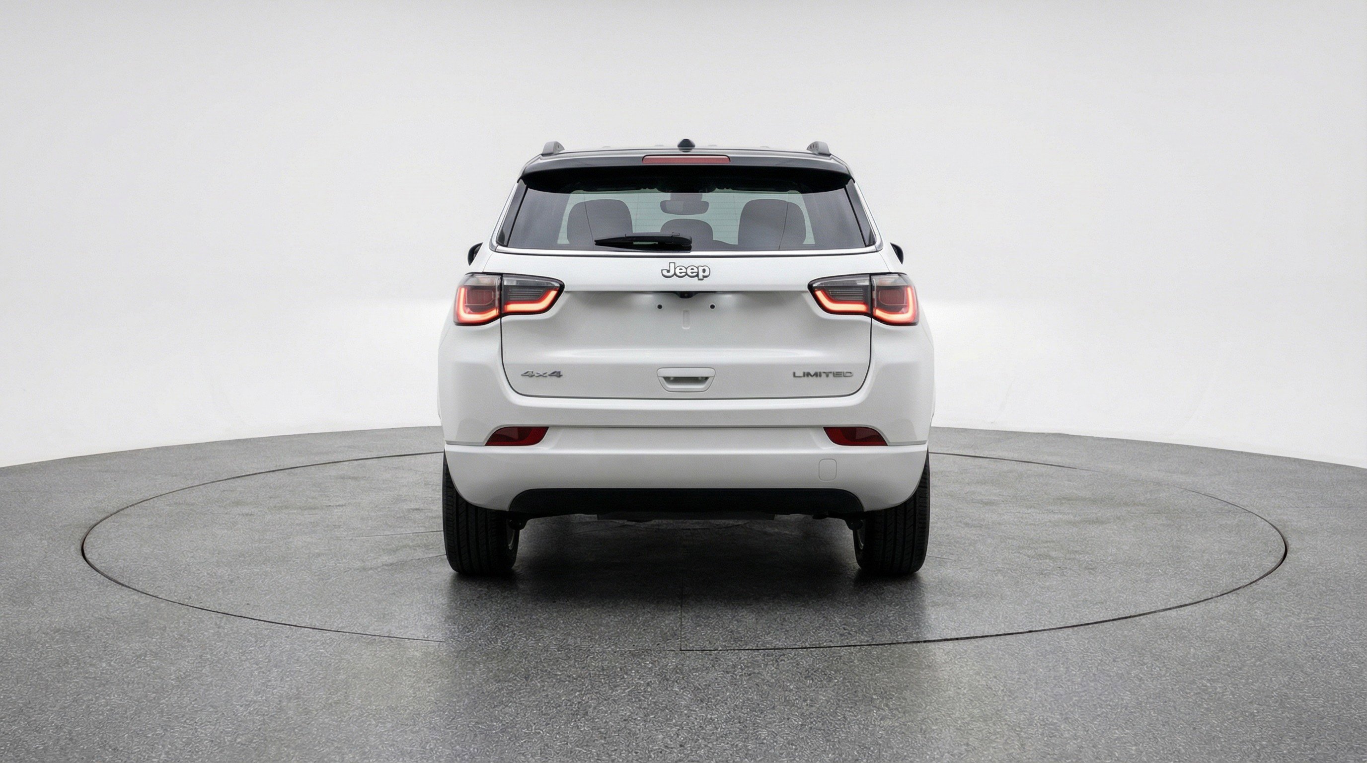 Used 2025 Jeep Compass Limited image 7