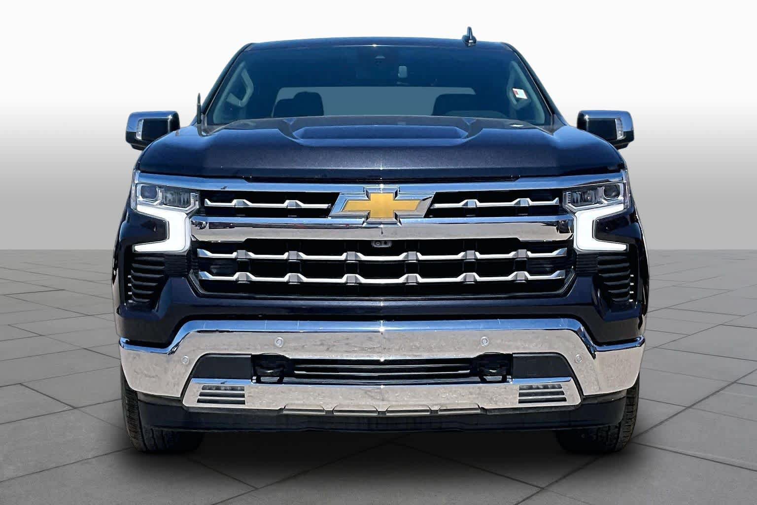 Used 2023 Chevrolet Silverado 1500 LTZ RWD image 4