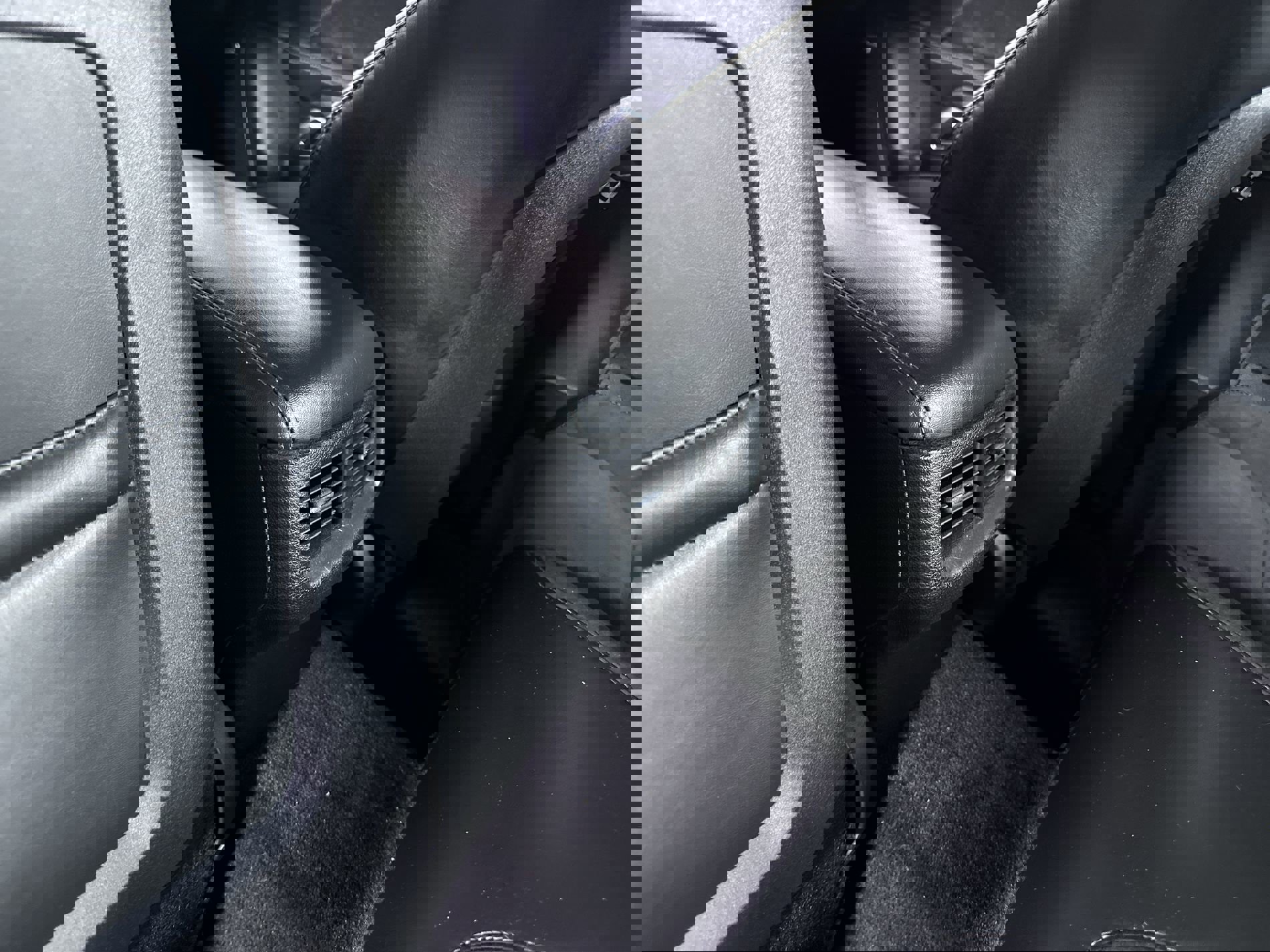 Used 2017 Dodge Challenger GT w/ Technology Group image 58