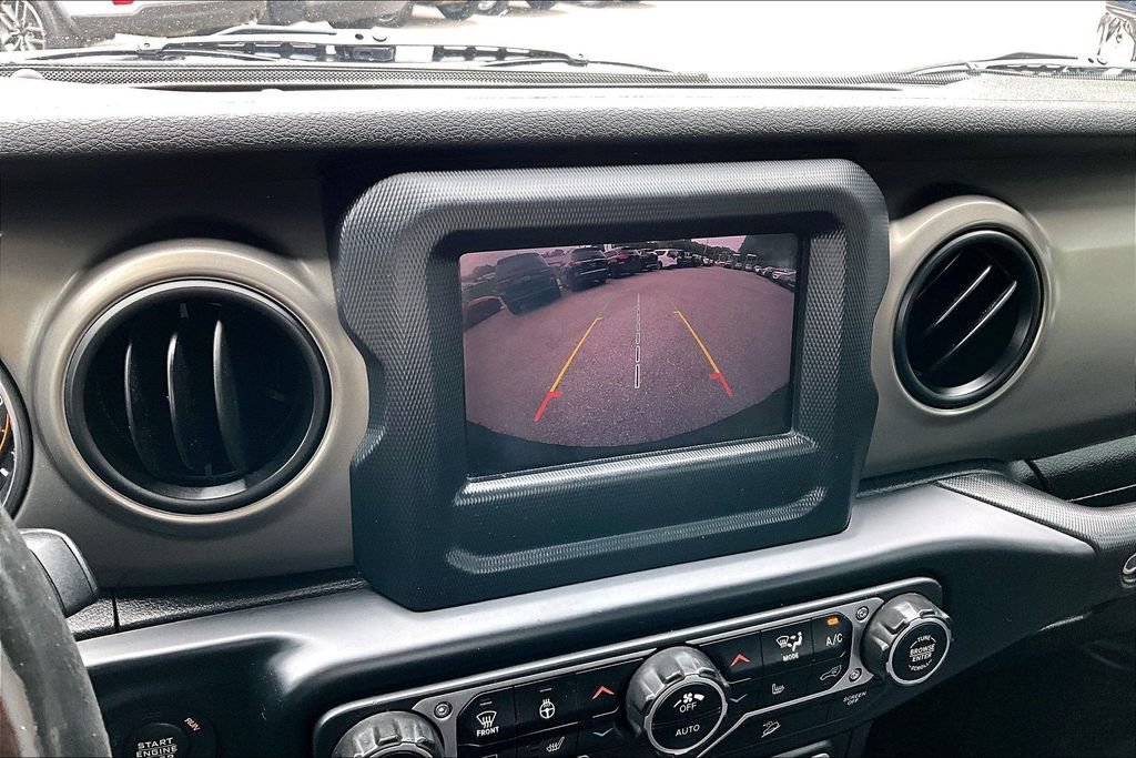 Used 2018 Jeep Wrangler Unlimited Sport S AWD/4WD image 14