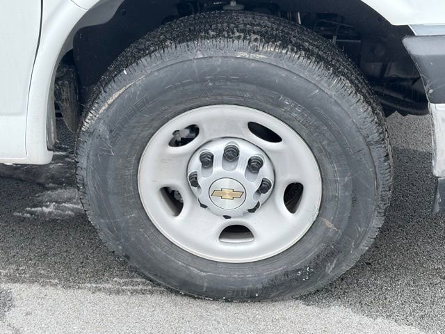 New 2025 Chevrolet Express 3500 w/ Power Convenience Package image 11