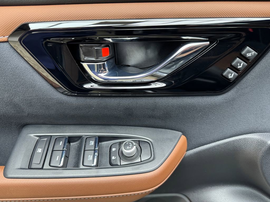 Used 2025 Subaru Forester Touring image 12
