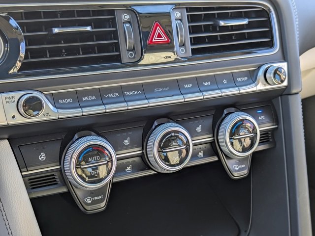 Used 2019 Genesis G70 2.0T Advanced w/ Elite Package image 21