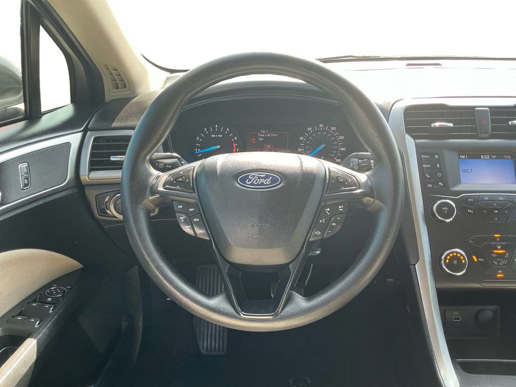 Used 2020 Ford Fusion S FWD image 18