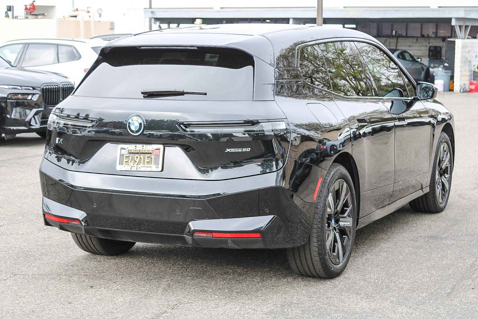 Certified 2023 BMW iX xDrive50 w/ Sport Package image 6