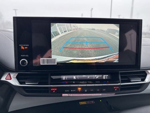 New 2026 Toyota Sienna XLE image 16