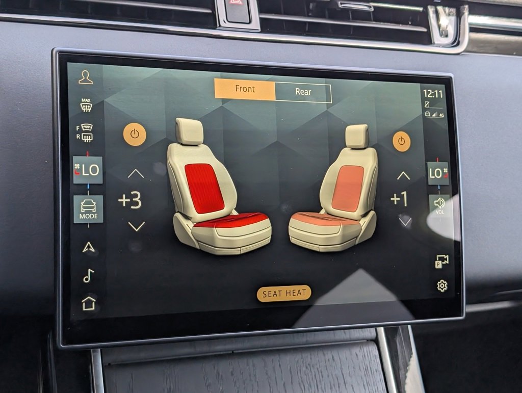 Used 2024 Land Rover Range Rover Evoque Dynamic SE image 13