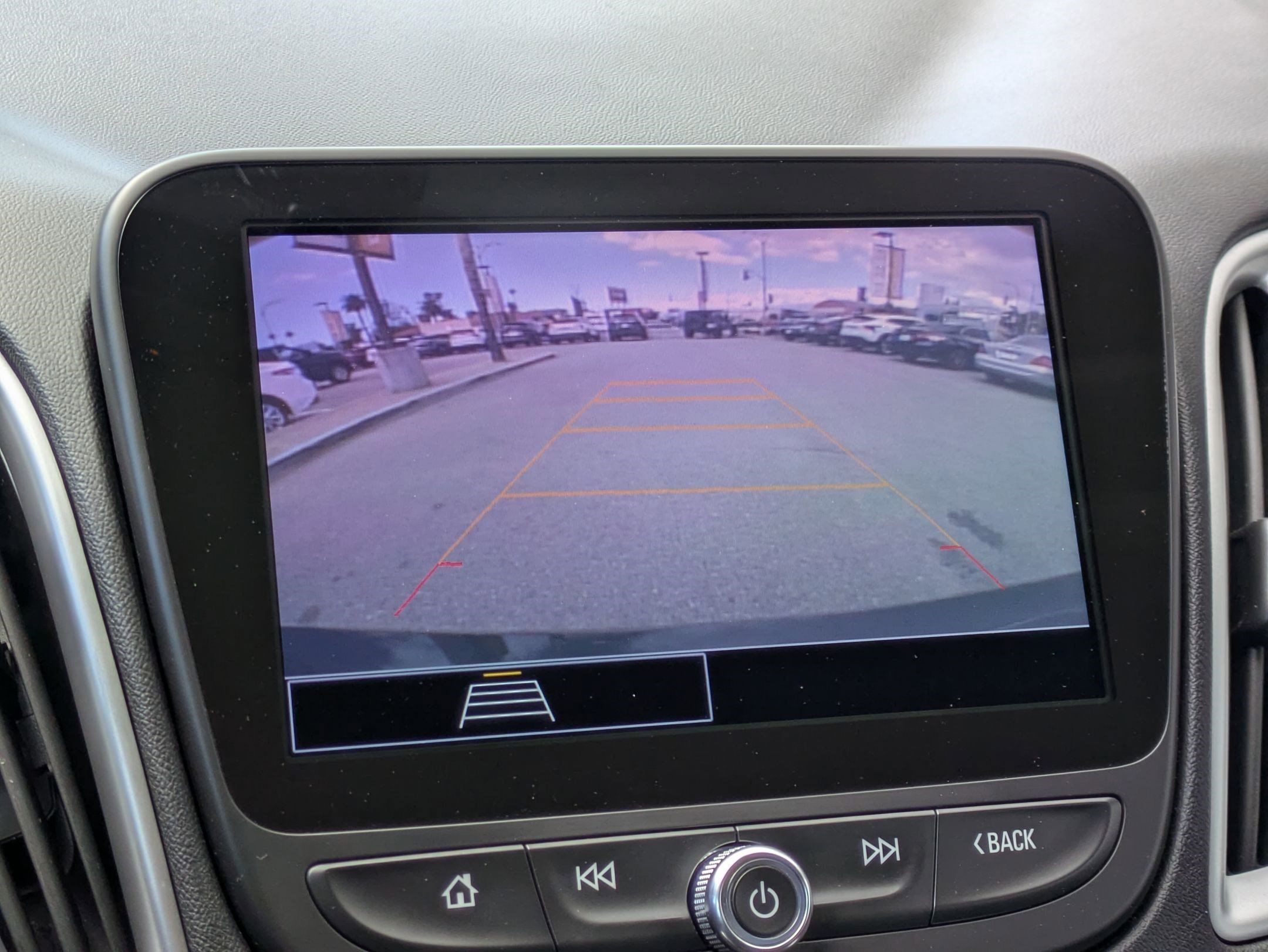 Used 2022 Chevrolet Malibu LT image 18