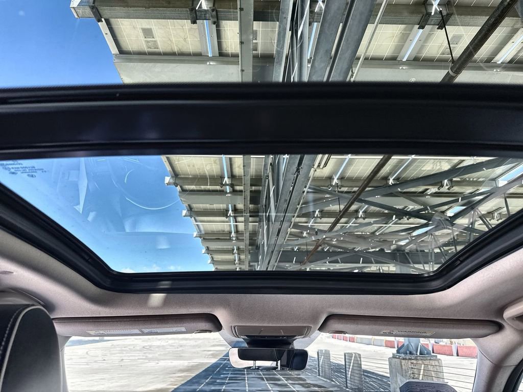 Used 2023 Acura MDX SH-AWD w/ Advance Package image 11