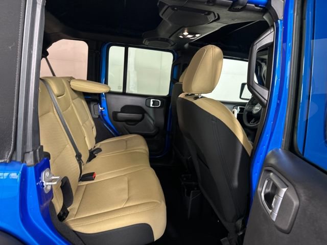 Used 2023 Jeep Wrangler Sport S image 27