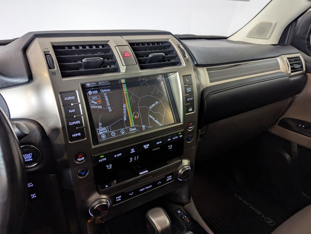 Used 2020 Lexus GX 460 Premium w/ Premium Package image 7
