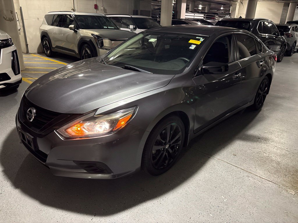 Used 2018 Nissan Altima 2.5 SR w/ SR Midnight Edition FWD image 7