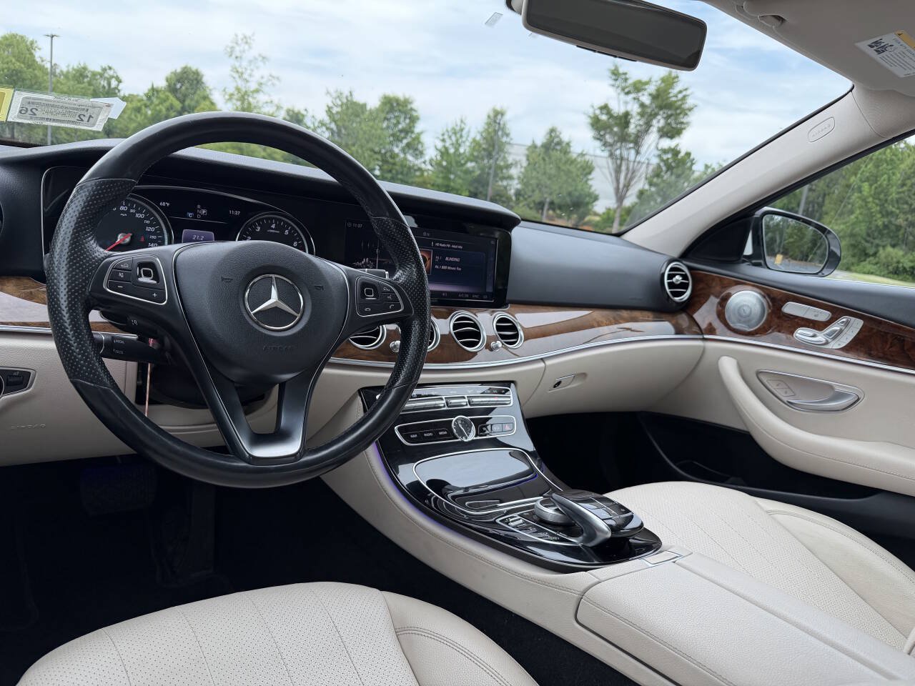 Used 2018 Mercedes-Benz E 300 4MATIC image 22