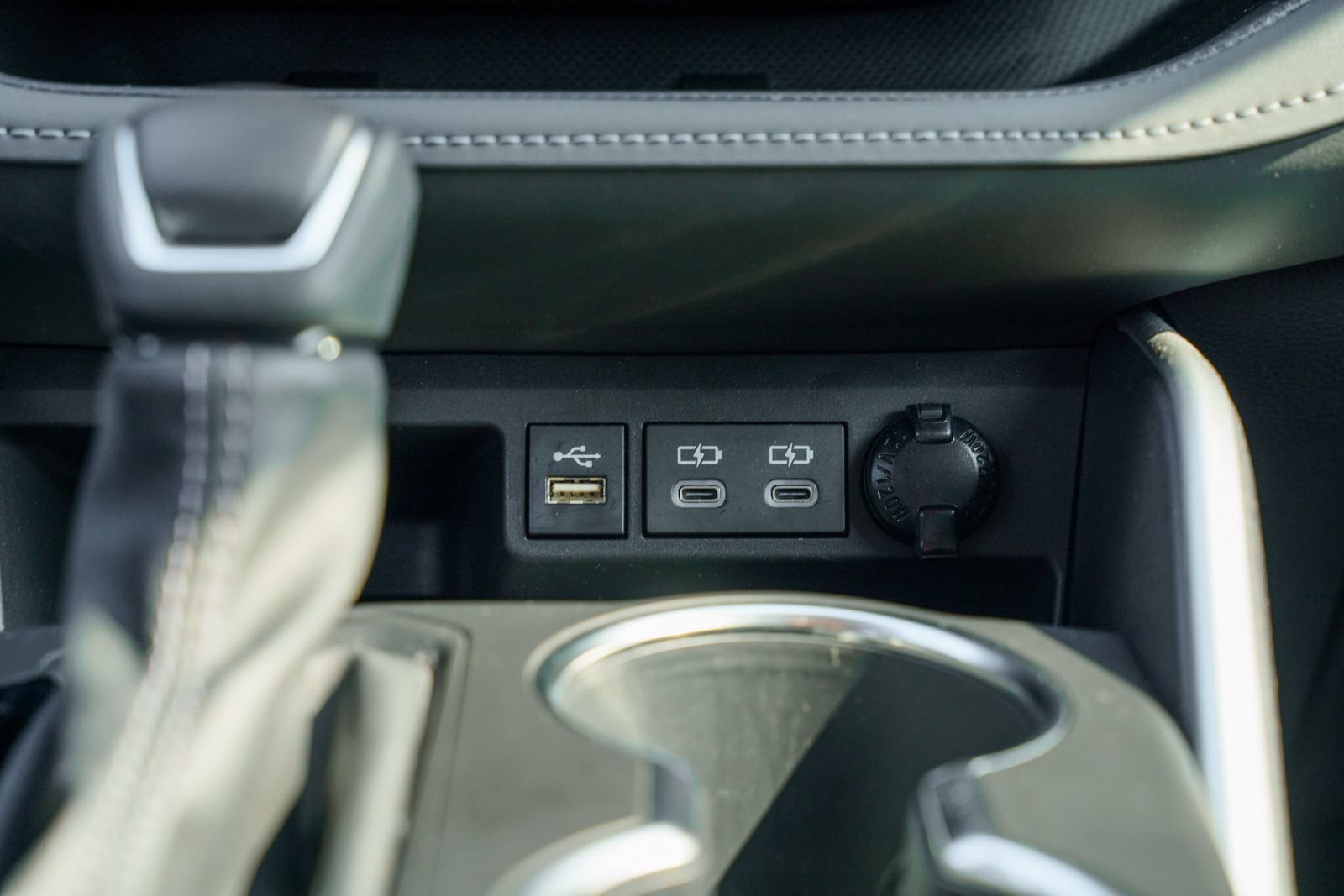 Used 2023 Toyota Highlander XLE FWD image 33