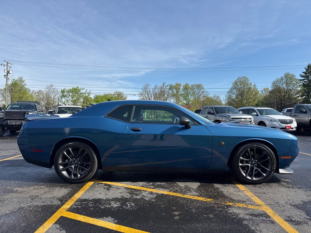Used 2021 Dodge Challenger R/T Scat Pack w/ Shaker Package RWD image 5