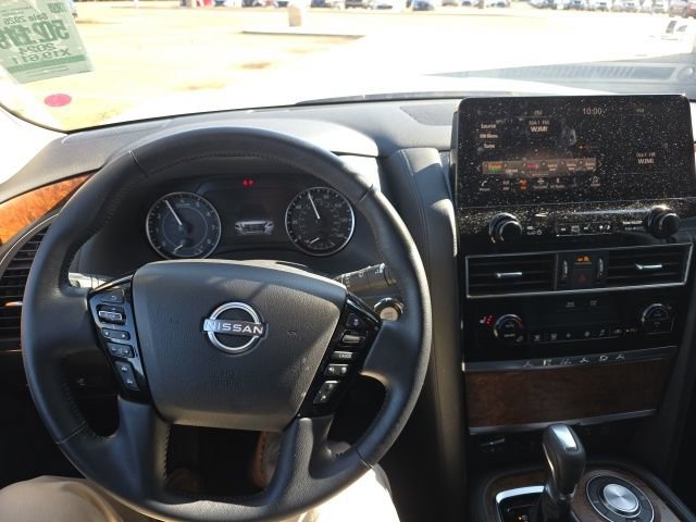 Certified 2024 Nissan Armada SL w/ Captain's Chairs Package image 18