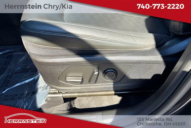 Used 2025 Kia Sorento S AWD/4WD image 16