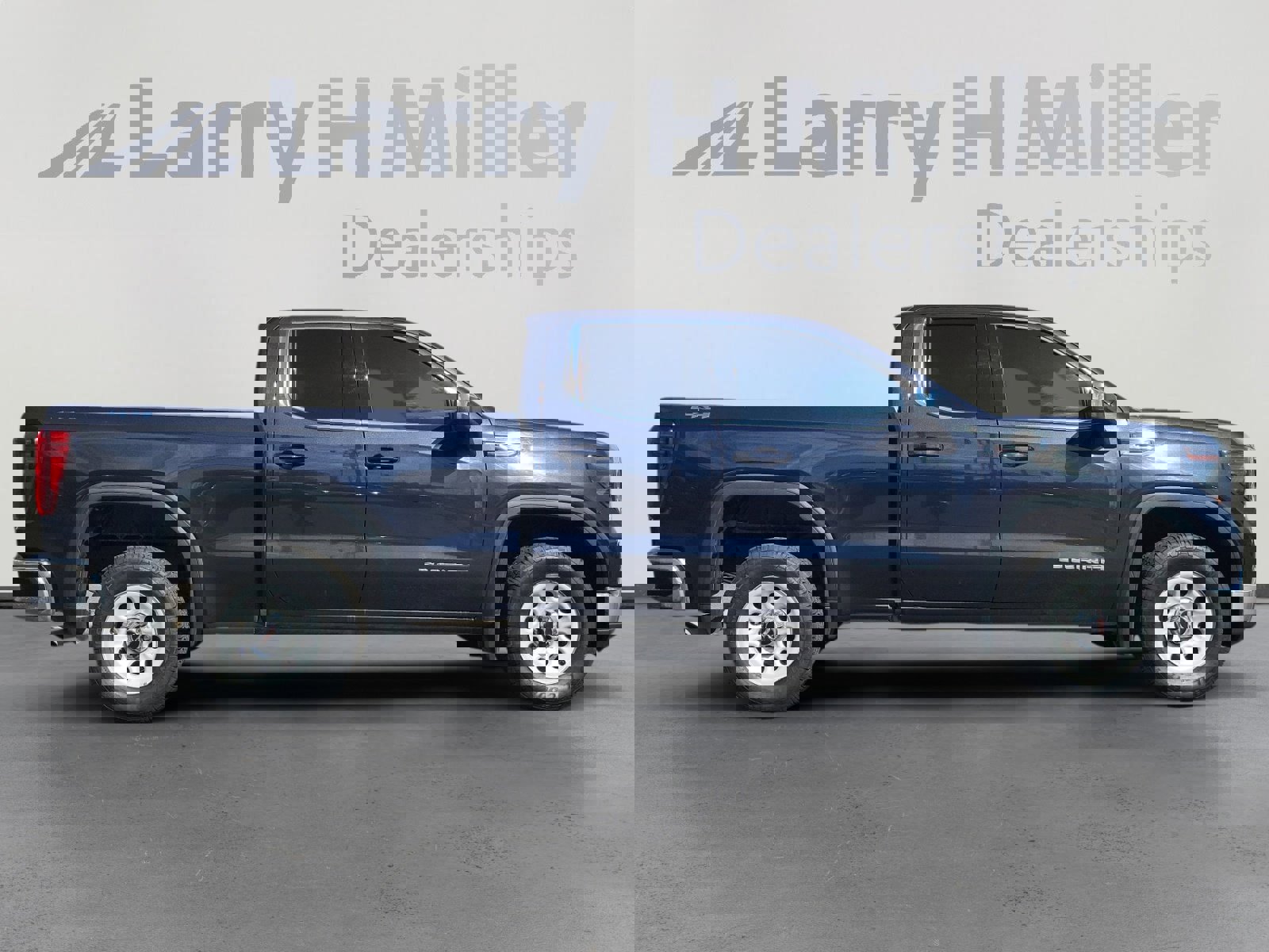 Used 2023 GMC Sierra 1500 SLE image 7