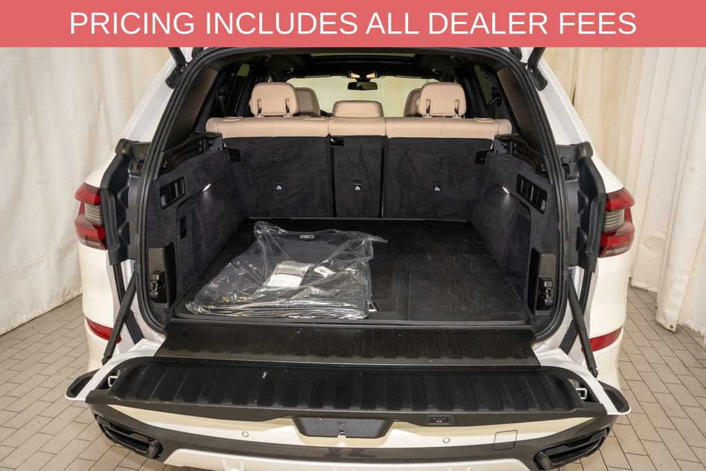 Used 2021 BMW X5 M50i w/ Executive Package AWD/4WD image 6